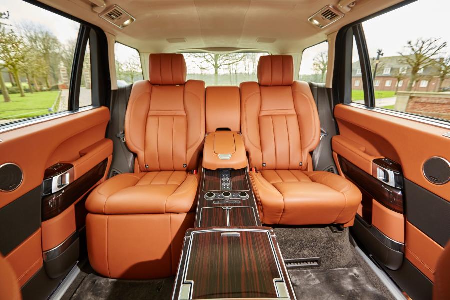  Land Rover Range Rover SVAutobiography LWB 2015 года  (фото 8 из 24)